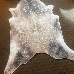 NWOT!! Faux Cowhide Rug